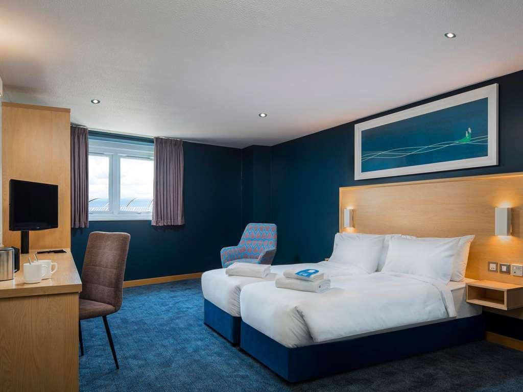 Travelodge Preston Central Room photo