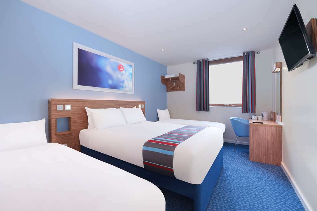Travelodge Preston Central Room photo